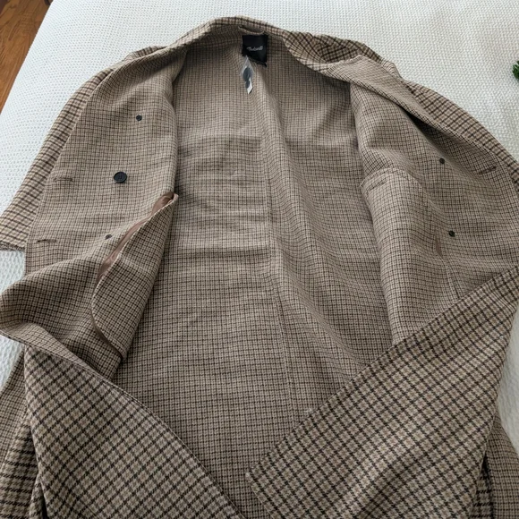 Madewell Plaid Double-Breasted Coat in Tan and Black - Picture 2 of 3